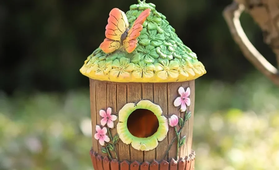 Birdhouse Butterfly Roof pic2 e1775750412806
